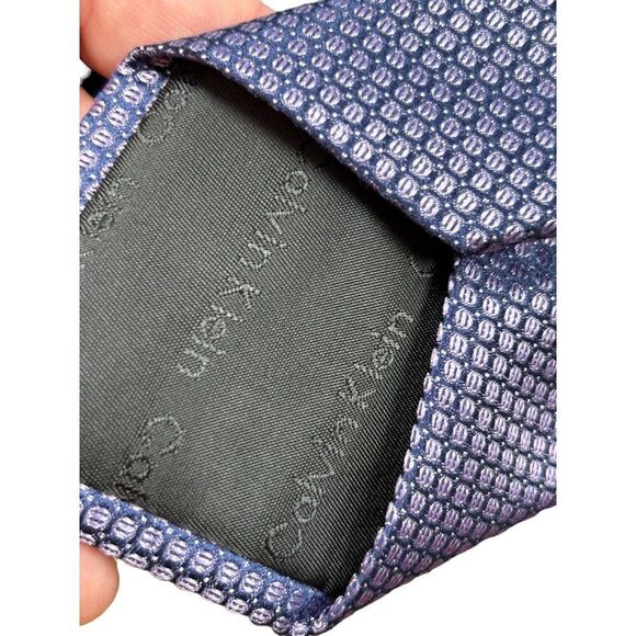 Calvin Klein Men's Silk Tie Purple Patterned Made In China - Picture 4 of 8